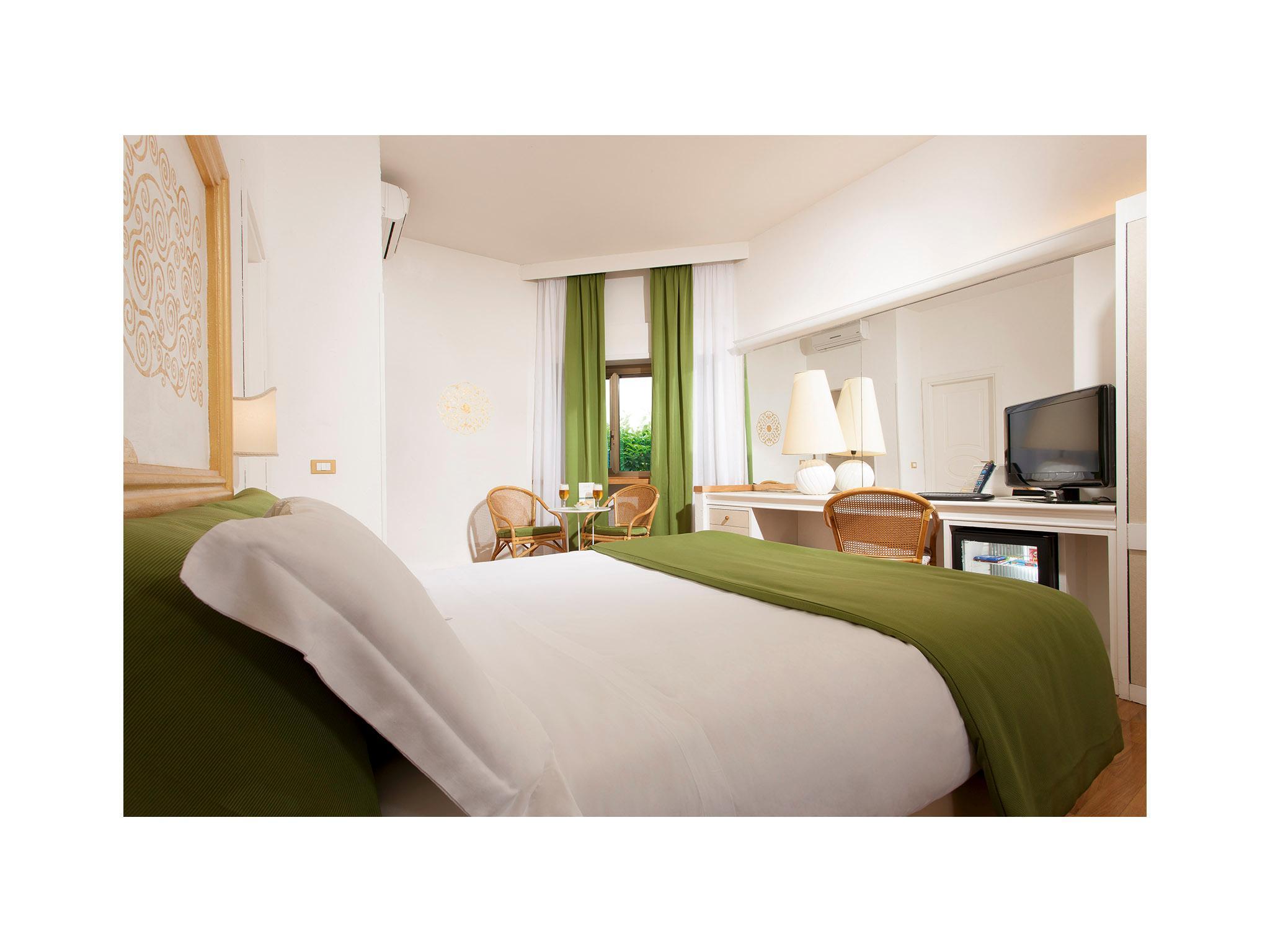 Eurogarden Hotel Roma Esterno foto